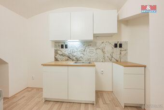 Prodej bytu 2+1, 56 m², Praha, ul. Čestmírova - 10