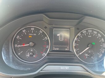 Škoda Octavia 3 kombi 1.8TSI DSG - 10