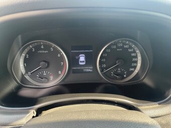 Hyundai i30 kombi, 1,5i 81kW ČR - 10