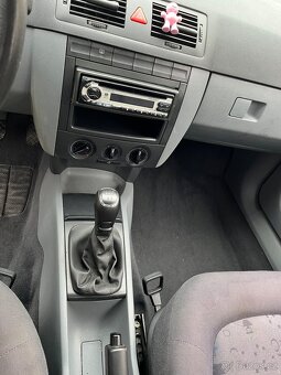 Škoda Fabia 1.4 mpi 44kw - 10