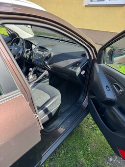 Hyundai ix35 původ CZ najeto 93200 km - 10