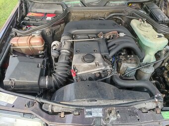 Mercedes E250D W124  1 majitel v CZ - 10