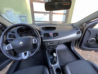 Renault Fluence 1.6 81kW 2011 Limited - 10