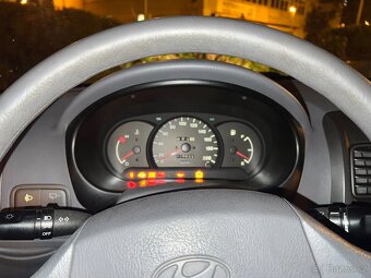 Hyundai accent - 10