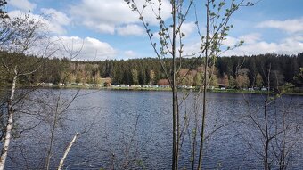 Pozemek přímo u jezera nedaleko Frymburku - 10