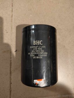 Veškeré elektrolytické kondenzátory - 10