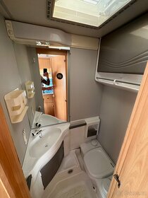 Karavan Knaus Sport 450 + skládací palanda - 10