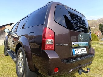Nissan pathfinder 3.0 - 10