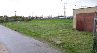 ZAHRADA+ GARÁŽ - 10