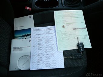 VW TOURAN 1.4 TSI 110KW NAVI ACC FRONT TAŽNÉ OPCPAR ZÁS 220V - 10