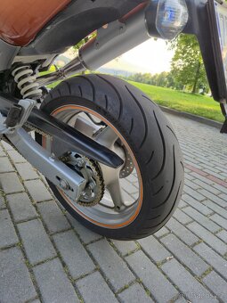 Honda Hornet CB 600F - 10