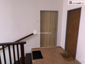 Pronájem nově zrekonstruovaného bytu 3+KK o ploše 44 m2, obe - 10