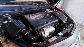Opel Insignia 2.0 CDTI 118 kW vánoční cena - 10