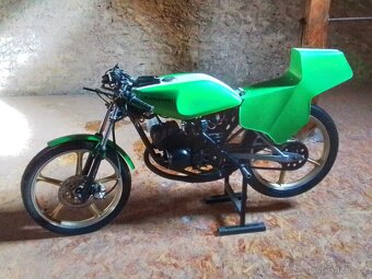 Kawasaki AR 80 závodní - 10