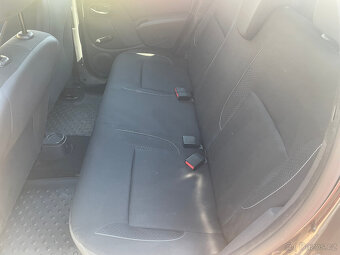 Dacia Duster r.v. 2017, 1.6 benzin, tažné, 84000 km - 10