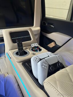 Toyota Land Cruiser LC300 VIP/ 3.5 benzin / nový vůz - 10