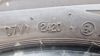 Letní pneu 235/50/19 Continental - 10