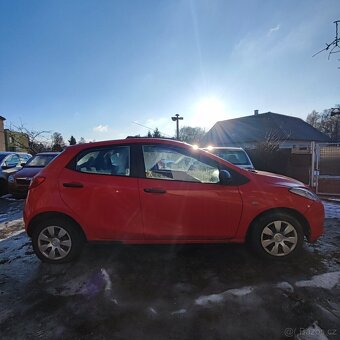 Mazda 2 benzín rok 2009 - 10