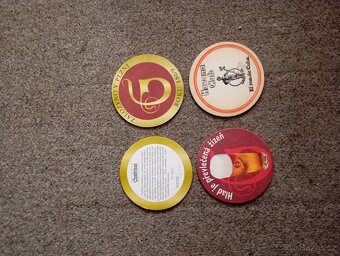 Pivní tácky 33 kusů - 10