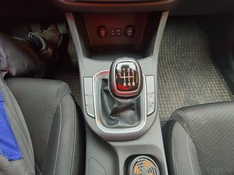 Hyundai i30 fastback - 10