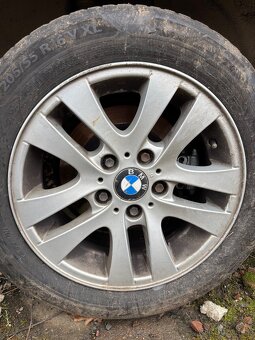 BMW E90 325i bourané ND - 10