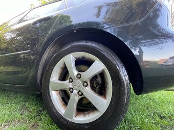 Mazda 3 Hatchback 2.0 Benzín - 10