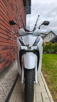 Honda SH 350i Nový skútr 920Km - 10