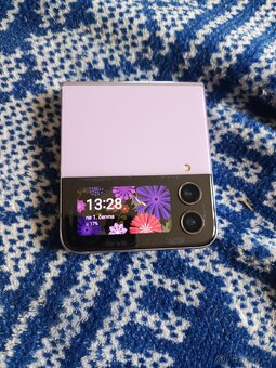 Samsung Galaxy Z Flip5 512 GB – jako nový 💜 - 10