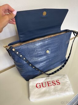 Kabelka Guess Antilla Top Handle Flap - 10