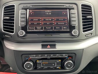 Volkswagen Sharan 2.0 TDi DSG 125kW Xenon, Navi - 10