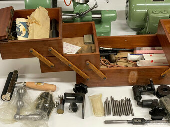 Přesná bruska na nástroje M. Deckel SO 77-18030 + Hofmann TS - 10