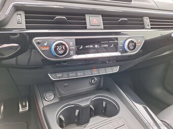 Audi A4, 2,0TDi QUATTRO S-Line TOP - 10
