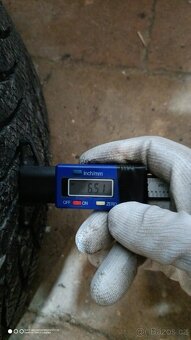 Zimní pneumatiky 215/55r17 - 10