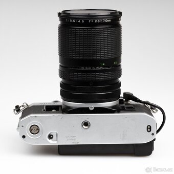 nefunkční Canon AE-1 s objektivem - 10