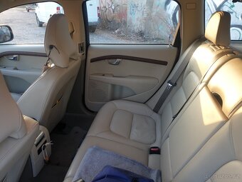 Volvo XC70 - 10