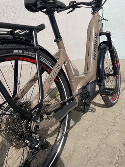 Nové elektrokolo HAIBIKE Trekking 8 Low i750 Wh - hnědá barv - 10