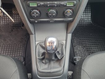 Škoda Octavia II 1.9TDi Elegance - webasto - tažné - 2x sada - 10