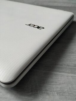 Acer ES1-132, 11.6", 2GB, 32GB eMMC, W10 - 10