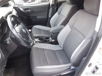 Prodám Toyotu Auris 1.4 D-4D RV-04/2018 Naj-102tis km - 10