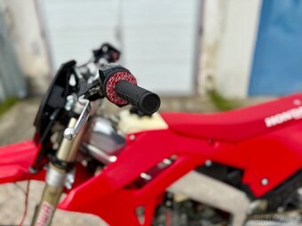 Unikatni CR250R - 10
