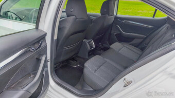 Škoda Octavia Combi 4 IV 2.0 TDI STYLE Plus ACC Matrix DPH - 10