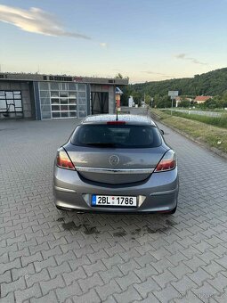 Opel Astra GTC 1.8 16V 103KW Pěkný Stav - 10