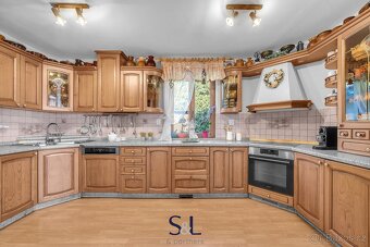 Rodinný dům s apartmánem, bazénem a naprostým soukromím – Ja - 10