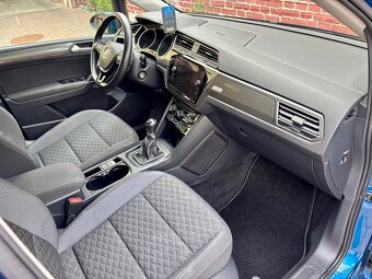 Volkswagen Touran 1.6 TDi, 85 kw, 2018, 126tkm, HIGHLINE - 10