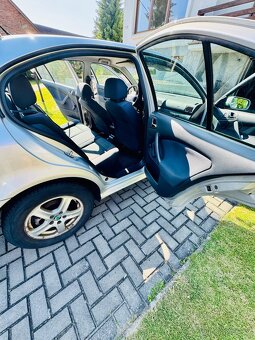 Prodám zachovalou Škoda Octavia 1.9tDi12/2006 první majitel - 10