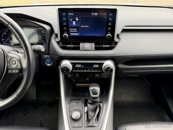 Toyota RAV4 2.5 Hybrid 131kW 2019 | 49500km, ČR, DPH, 1maj - 10