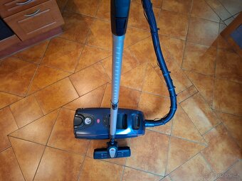 Profi vysavač - LUX intelligence - 10