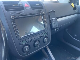 VOLKSWAGEN GOLF 2,0 TDI 103 KW TEMPOMAT - 10