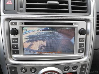 Toyota Verso 1.8 VVTi VÝBAVA ČR 2.MAJ. SERVIS 146 tis. km - 10