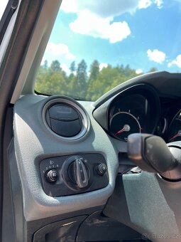 Ford Fiesta VI 1.25 60kw - 10